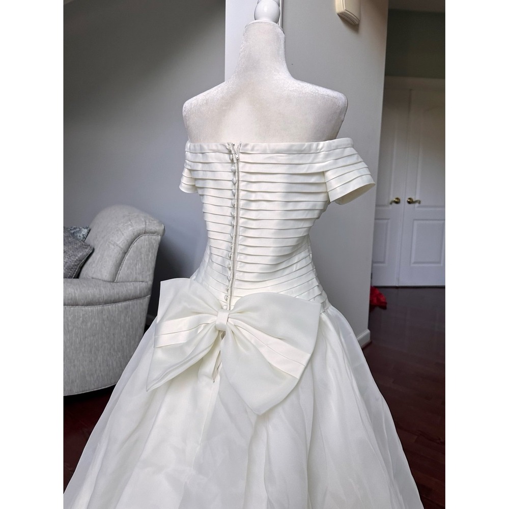 Vintage Oleg Cassini Wedding Dress French Layered Feminine Short Sleeve Big Bow - Picture 8 of 12